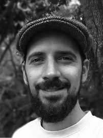 Портрет Питер Карнавас