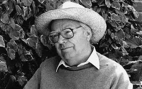 Портрет Кристофер Хибберт