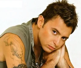 Портрет Рома Зверь