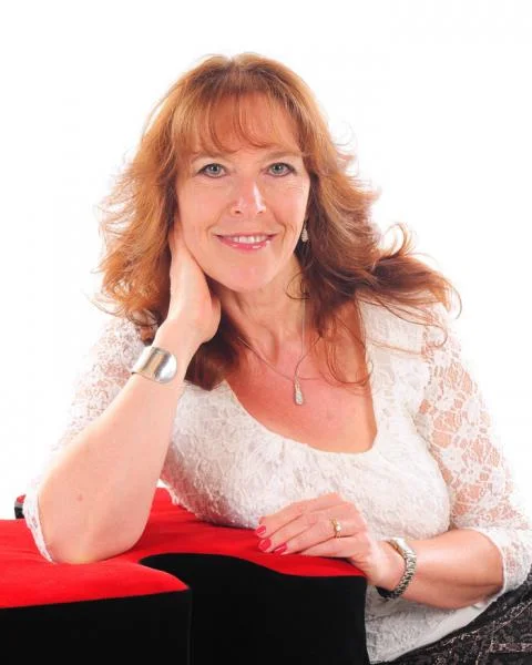 Портрет Дэни Аткинс