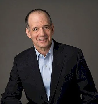 Портрет Барри С. Штраус