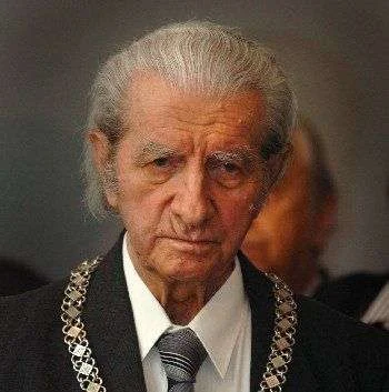 Портрет Богомил Райнов