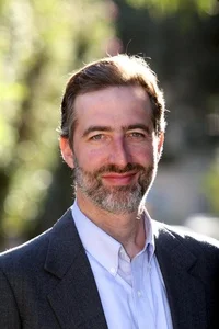 Портрет Сол Сингер