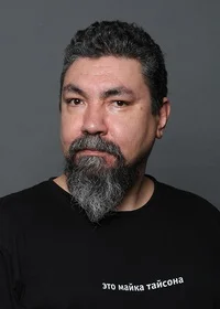 Портрет Эркен Медатович Кагаров