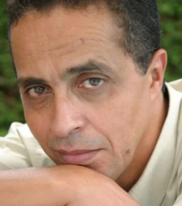 Портрет Анвар Бенмалек