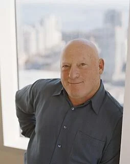 Портрет Алан Купер