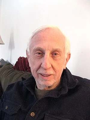 Портрет Ллойд де Моз