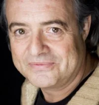 Портрет Роберт Боснак