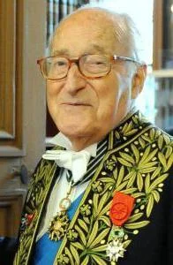 Портрет Ален Деко