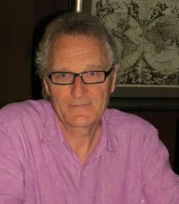 Портрет Джереми Стронг