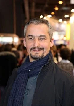 Портрет Жиль Легардинье