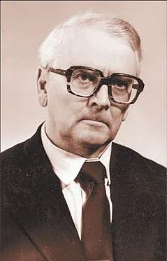 Портрет Леонид Андреевич Гартунг