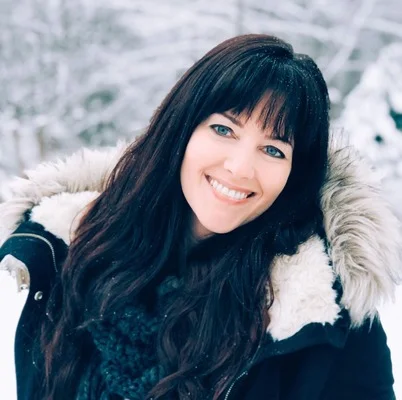 Портрет Кайла Стоун