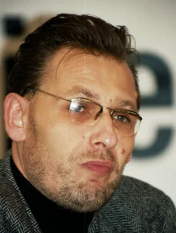 Портрет Аттила Бартиш