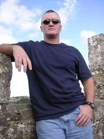 Портрет Чак Хастмайр