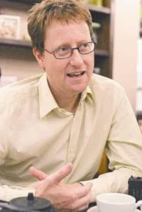 Портрет Сэм Борн