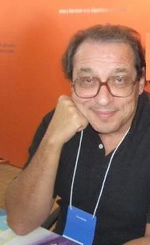 Портрет Руй Кастро