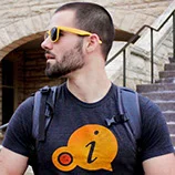 Портрет Франк Томас