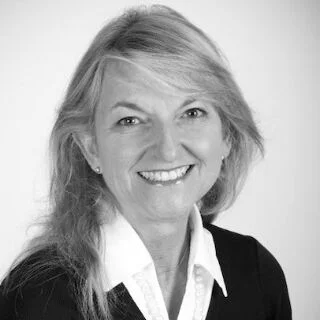 Портрет Дана Арнольд