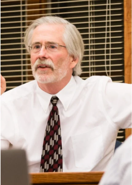 Портрет Грэг У. Маршалл