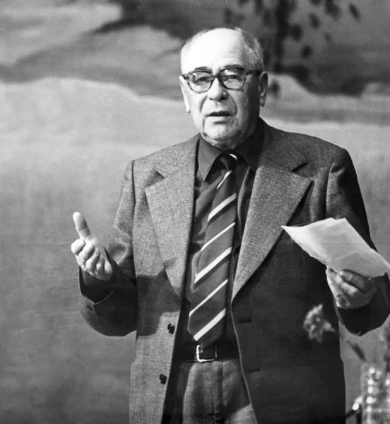 Портрет Амирхан Нигметзянович Еникеев