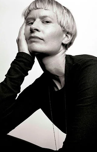 Портрет Енню Вал