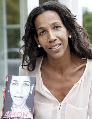 Портрет Дженнифер Тиге