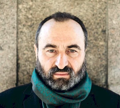 Портрет Костика Брадатан