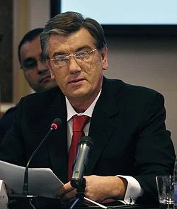 Портрет Виктор Андреевич Ющенко