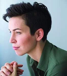 Портрет Джулия Филлипс