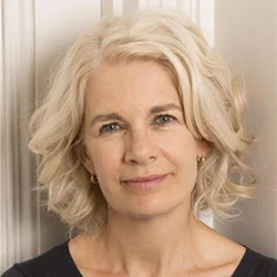 Портрет Рени Найт