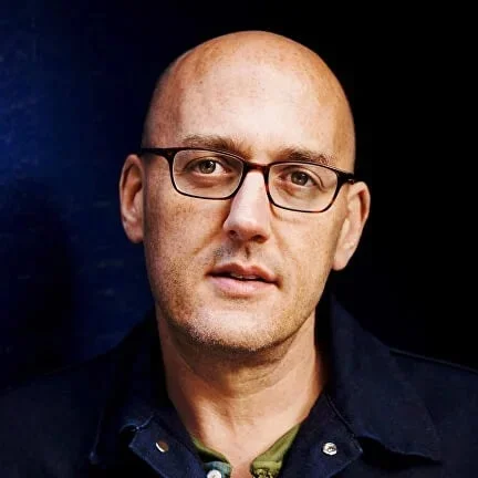 Портрет Бен Маркус