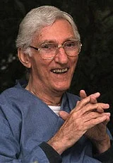 Портрет Деннис Лингвуд