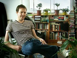 Портрет Том Маккарти