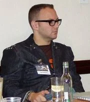 Портрет Кори Доктороу