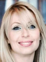 Портрет Эви Пумпурас