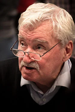 Портрет Игорь Федорович Масленников