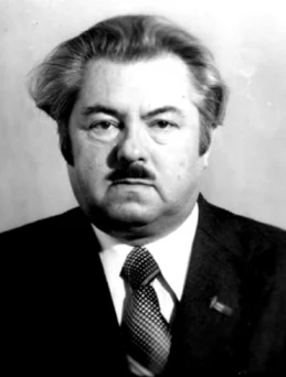 Портрет Владимир Михайлович Огнев