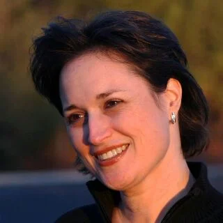 Портрет Лисса Адкинс