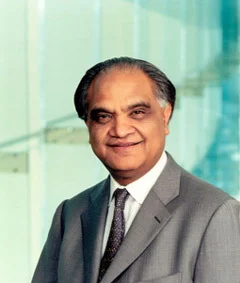 Портрет Рэм Чаран