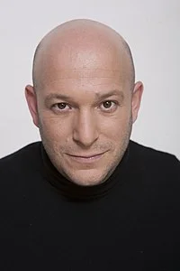 Портрет Дрор Мишани