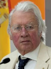 Портрет Хью Томас