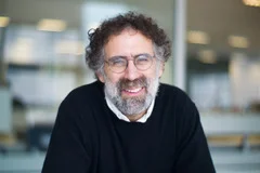 Портрет Митчел Резник