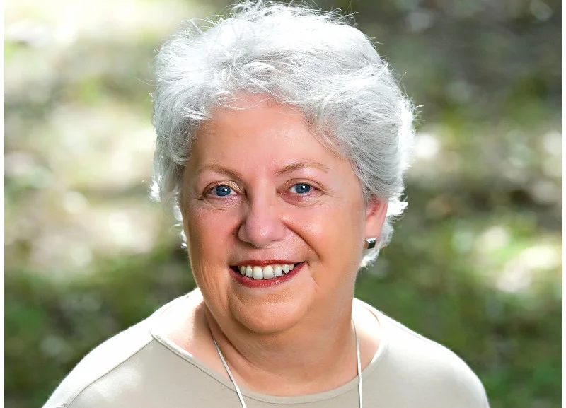 Портрет Карен Дионне