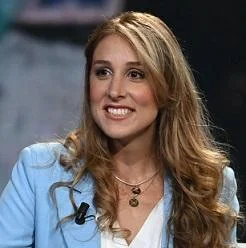 Портрет Эрин Дум