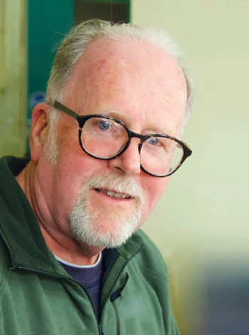 Портрет Йэн Морсон