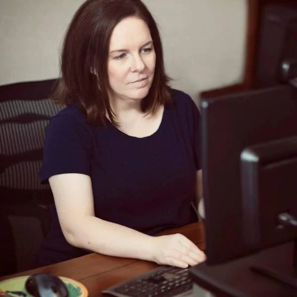 Портрет Карен Линч