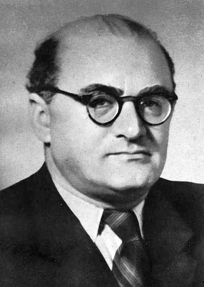 Портрет Яков Моисеевич Тайц