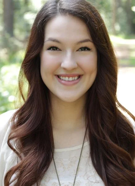 Портрет Мона Кастен