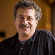 Портрет Роберт Киган